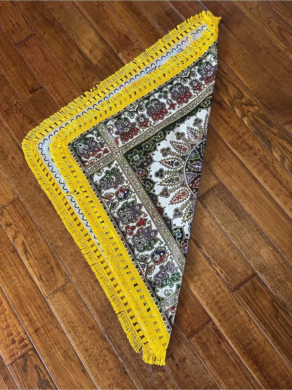 Moroccan Table Topper Floral with Fringe Tablecloth Accent Decor Multicolor 32”